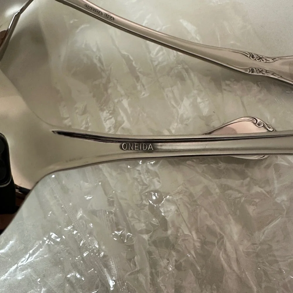 Oneida Chateau Stainless Steel Flatware 3pc Set Serving Soup Tea Spoons USA